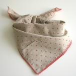 Foulard &agrave; pois rouge April Showers by Polder